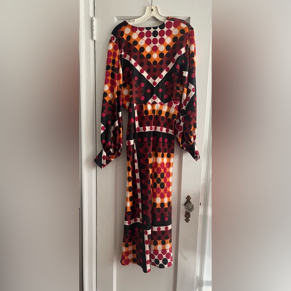 Zara dress - brand new, a-line skirt, long sleeve - Picture 3 of 3